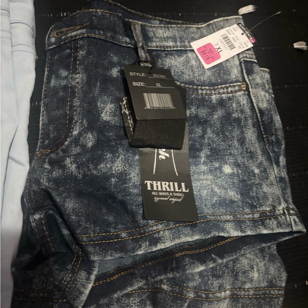 5 Pair Women's Shorts - Picture 7 of 7